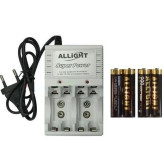 دستگاه شارژر هوشمند به همراه 4 عدد باتری برند Allight