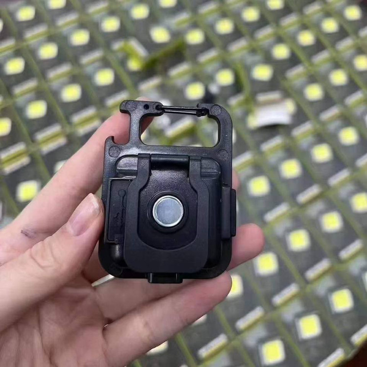 چراغ قوه جیبی cob مدل keychain light دارای آهنربا کیفیت معمولی