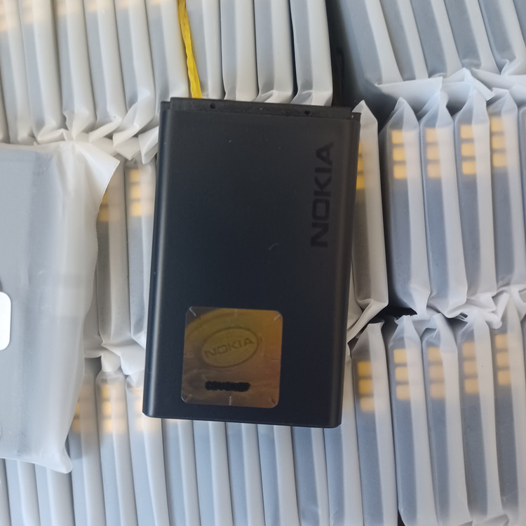 باتری bl-5c اورجینال نوکیا دارای 2 آیسی کیفیت عالی بهترین جنس بازار ( باتری 5c نوکیا )